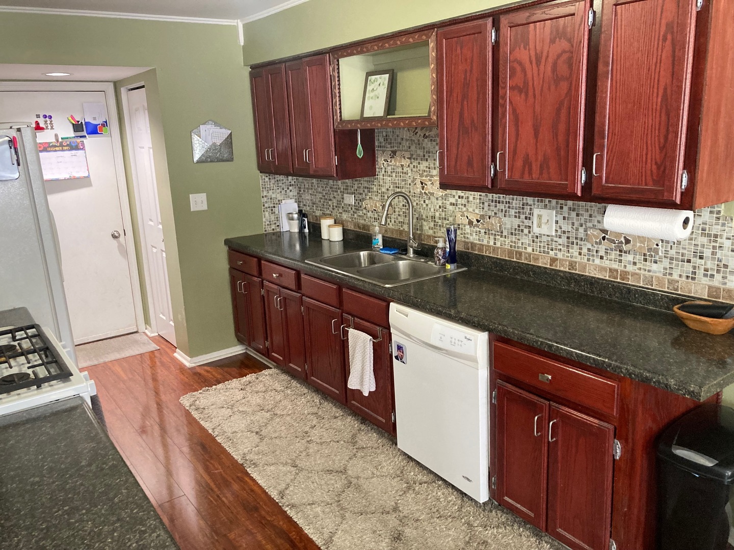 522 Lowell Drive, South Elgin, IL 60177