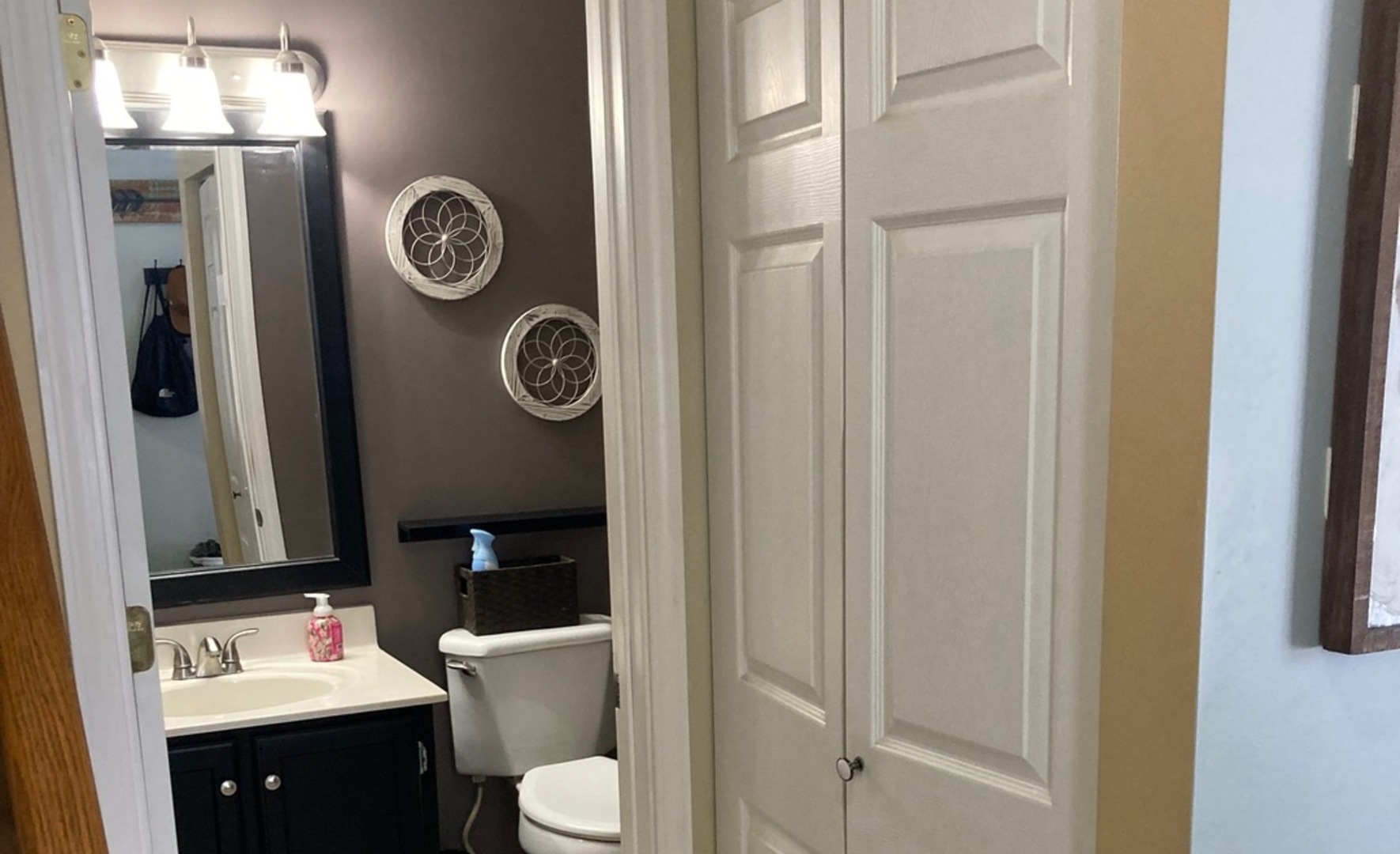 522 Lowell Drive, South Elgin, IL 60177