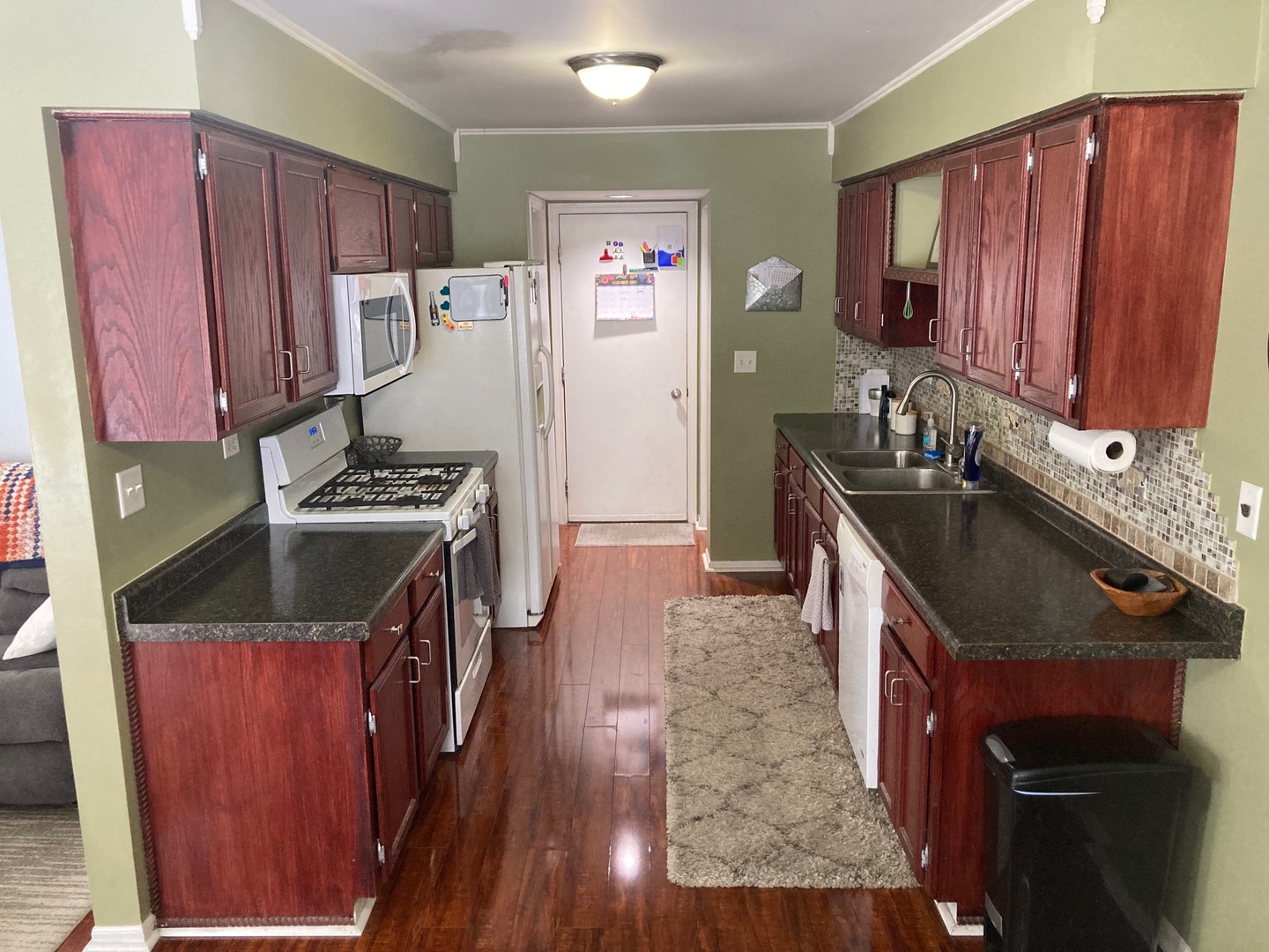 522 Lowell Drive, South Elgin, IL 60177