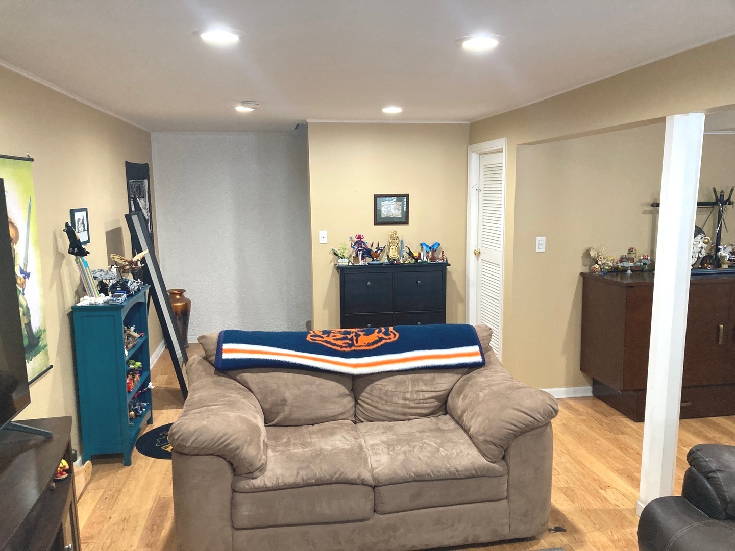 522 Lowell Drive, South Elgin, IL 60177