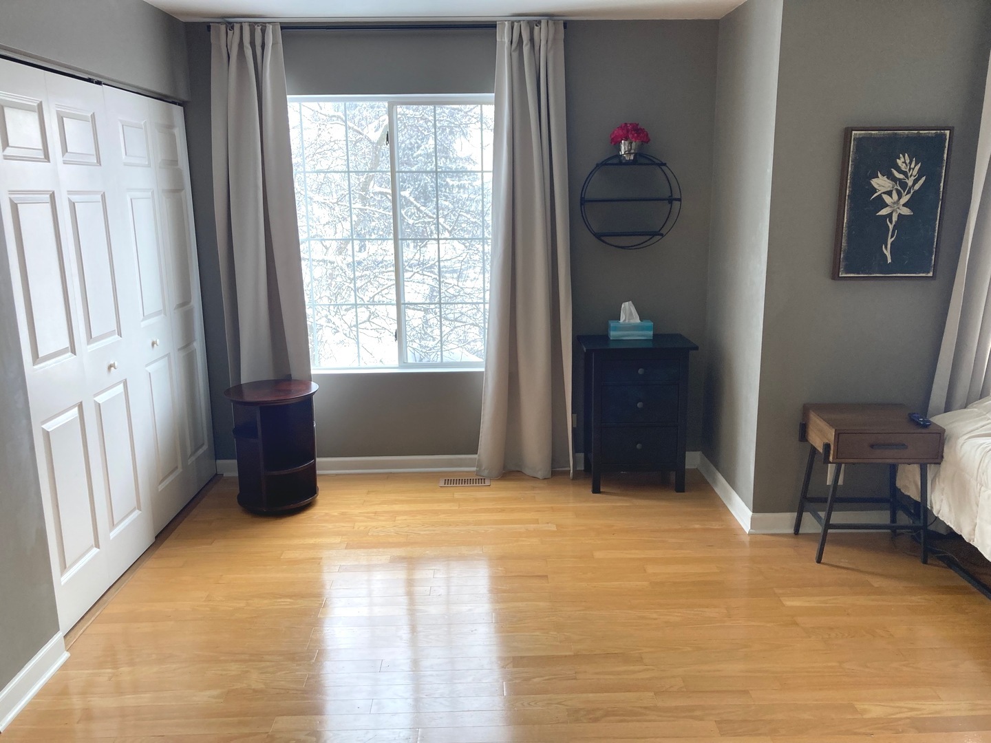 522 Lowell Drive, South Elgin, IL 60177