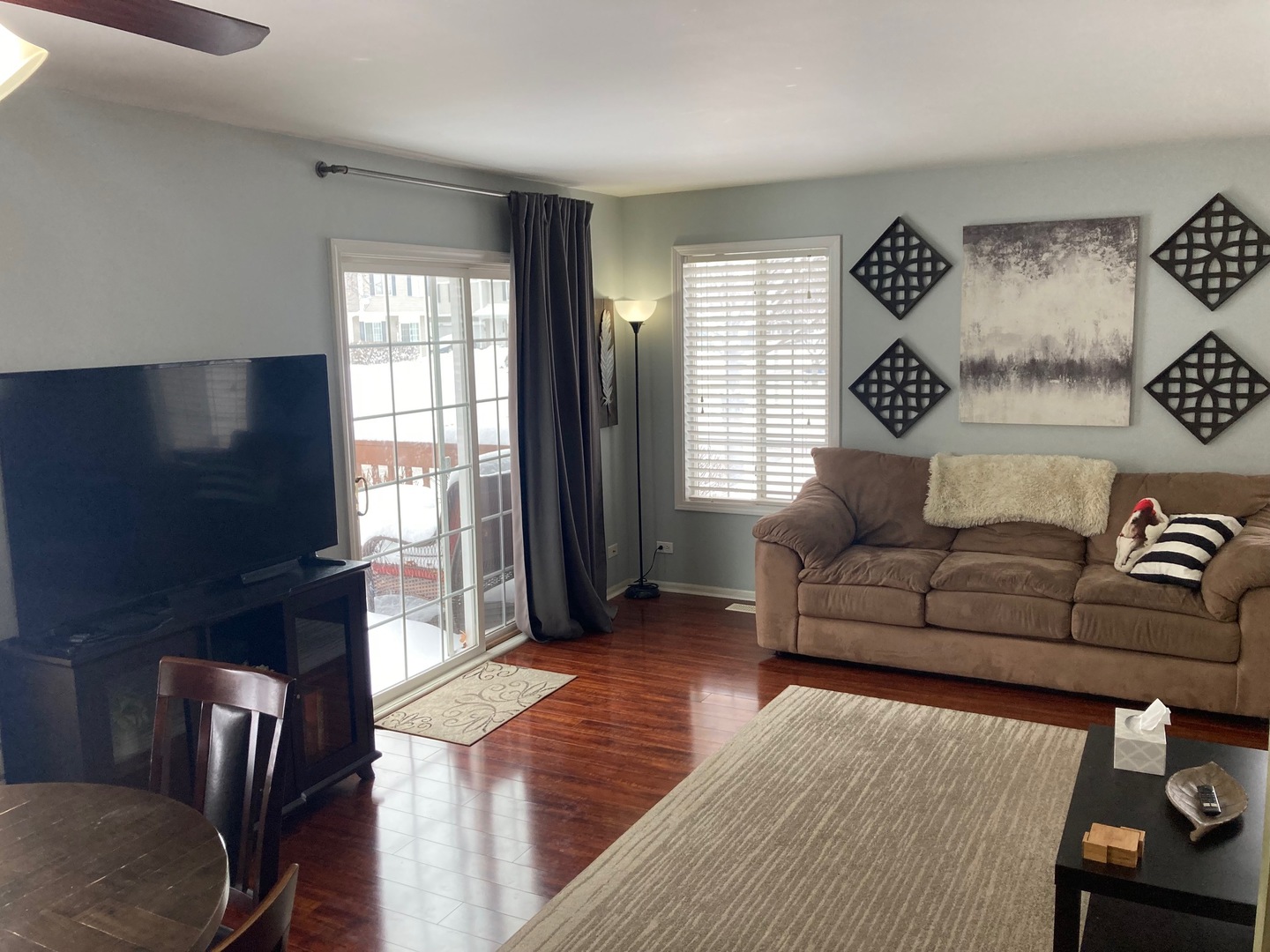 522 Lowell Drive, South Elgin, IL 60177