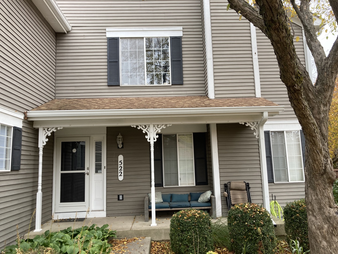 522 Lowell Drive, South Elgin, IL 60177