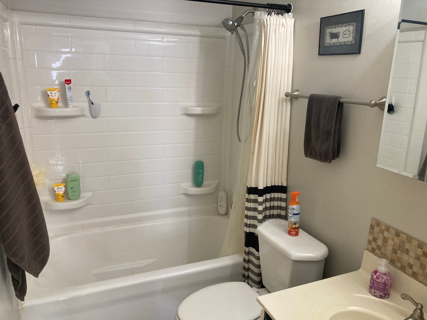 522 Lowell Drive, South Elgin, IL 60177