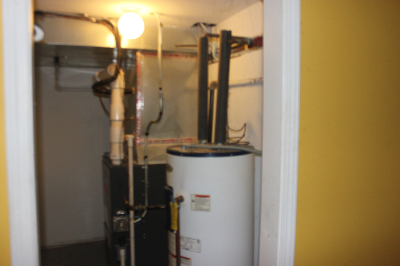 10200 S Rhodes Avenue, Chicago, IL 60628