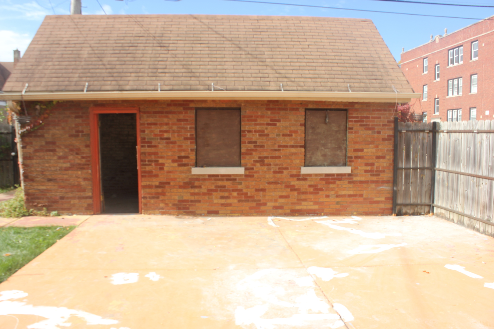 10200 S Rhodes Avenue, Chicago, IL 60628