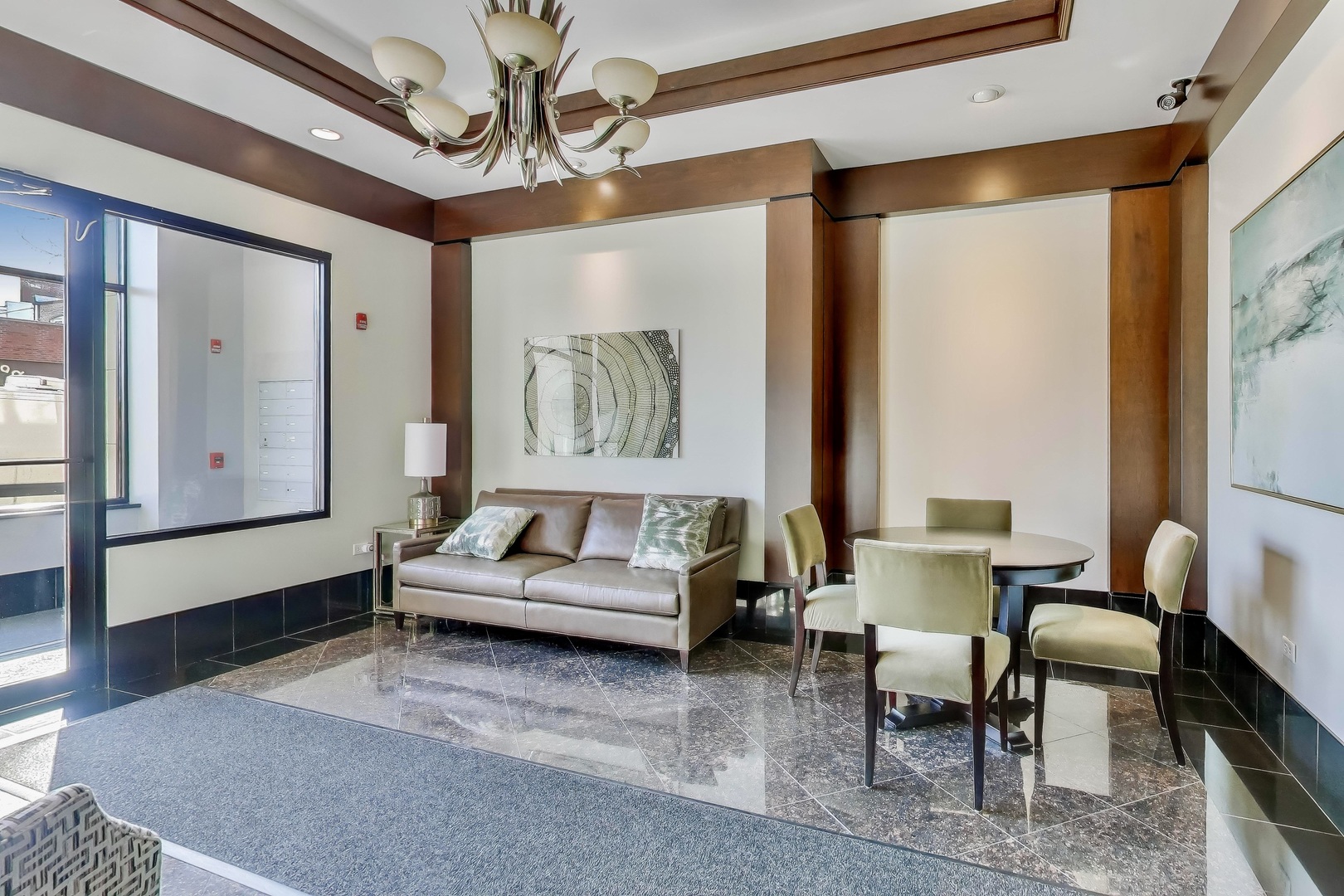 10 E Burlington Street #2C, Riverside, IL 60546