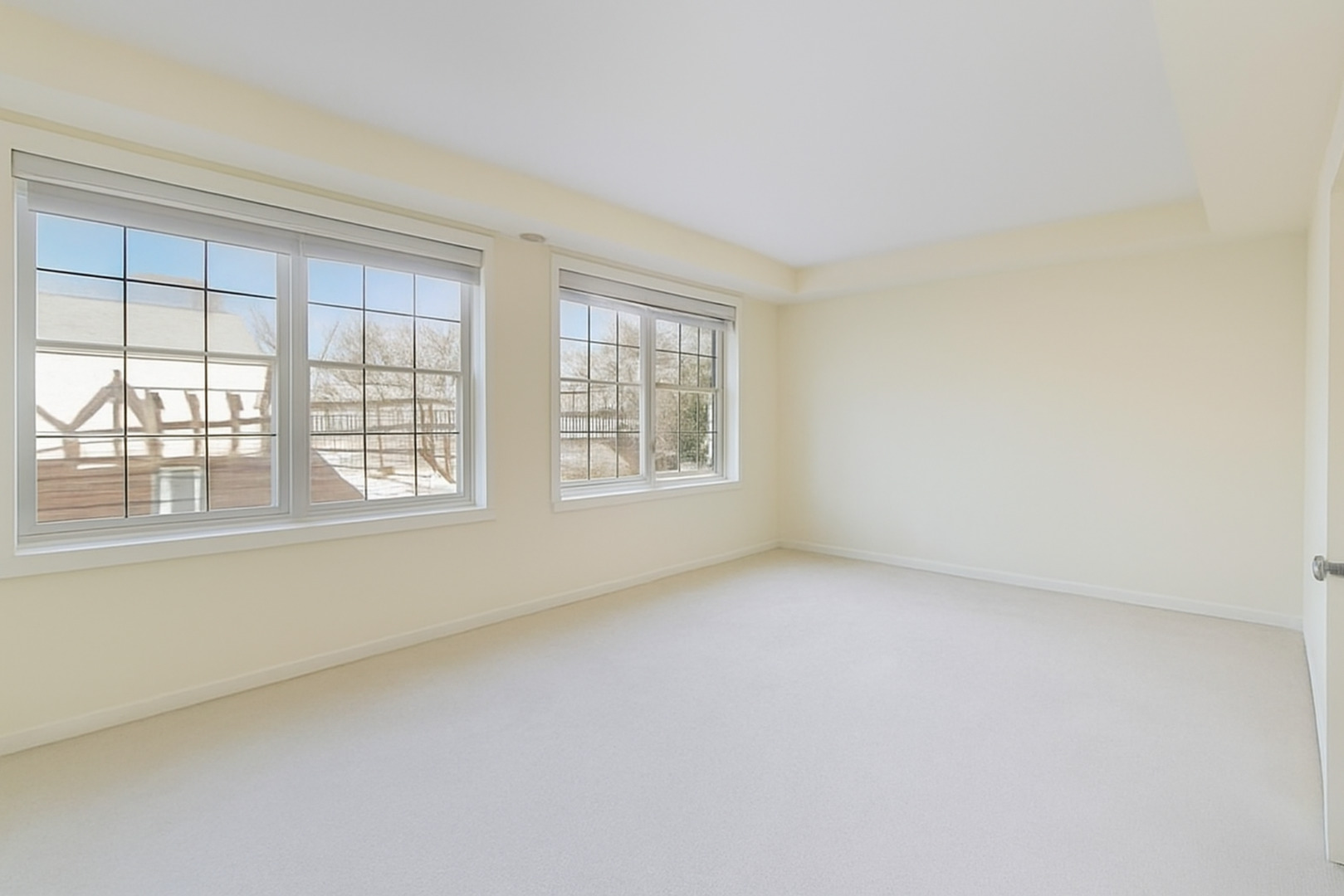 10 E Burlington Street #2C, Riverside, IL 60546