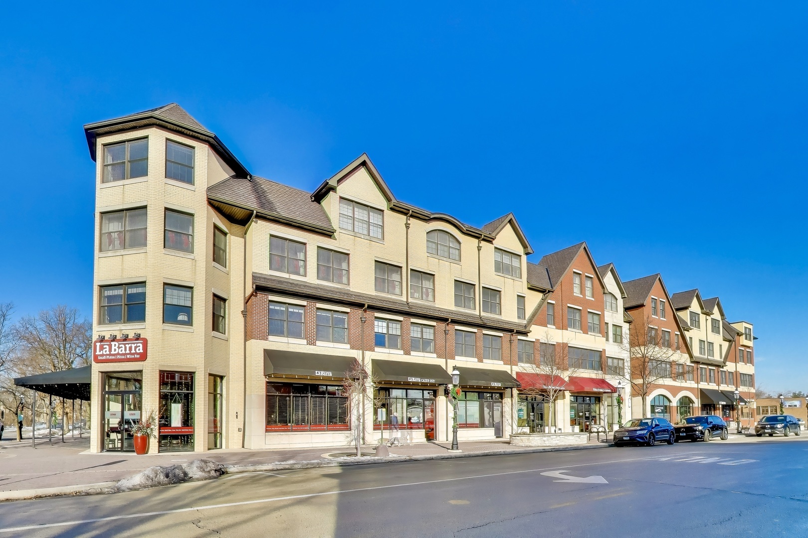 10 E Burlington Street #2C, Riverside, IL 60546