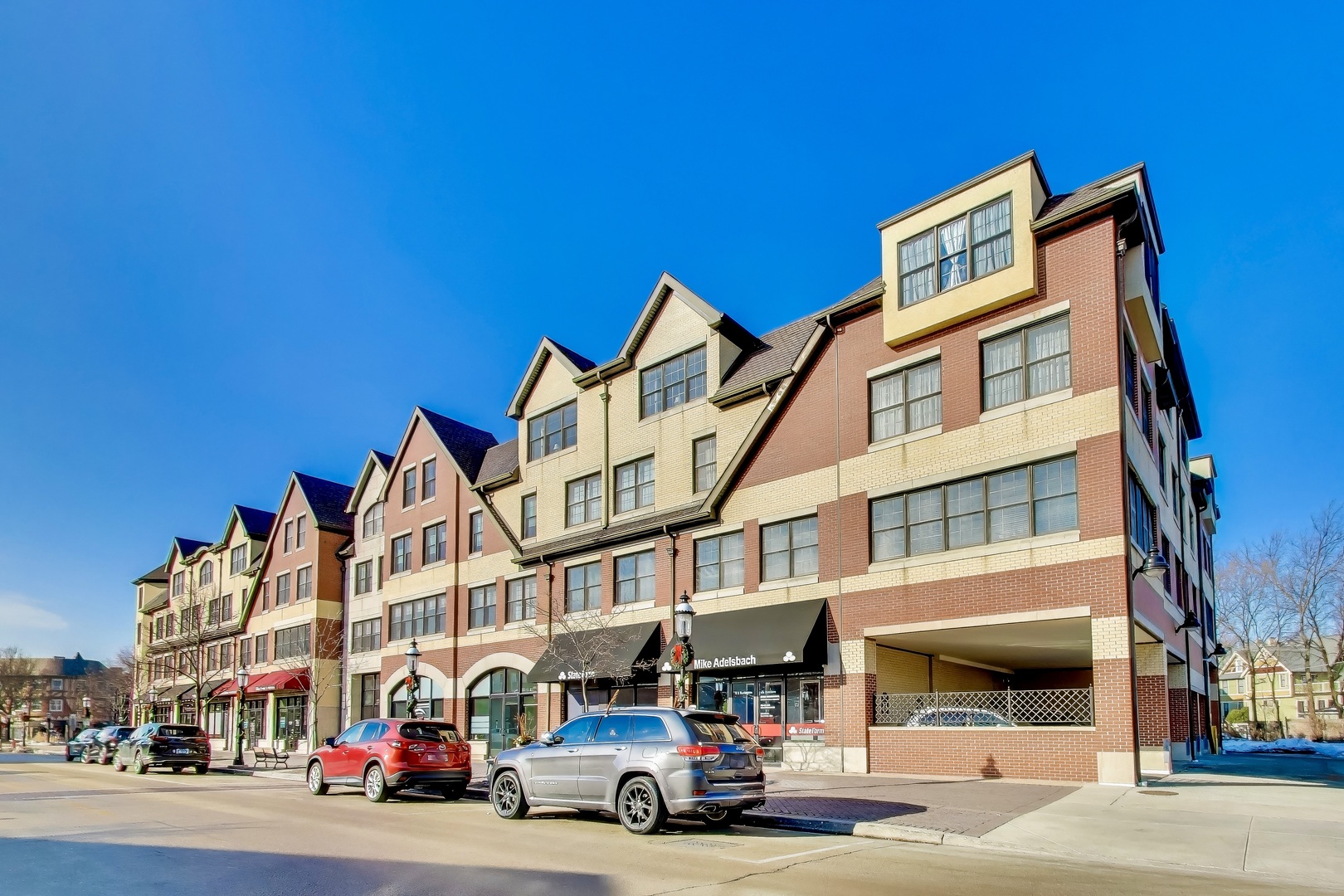 10 E Burlington Street #2C, Riverside, IL 60546