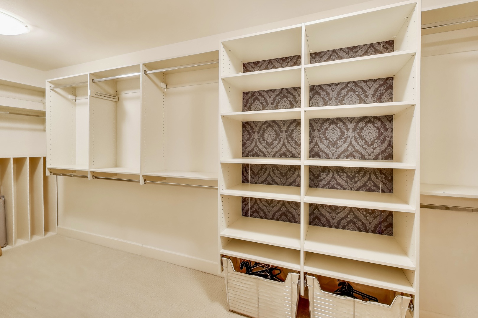 10 E Burlington Street #2C, Riverside, IL 60546