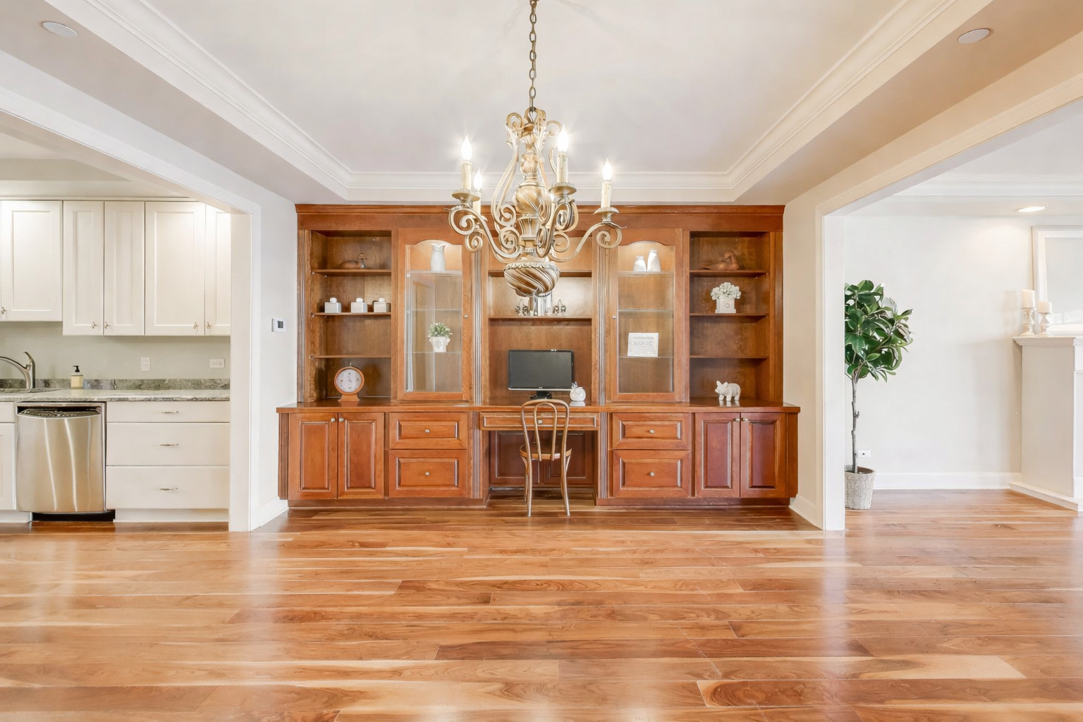 10 E Burlington Street #2C, Riverside, IL 60546