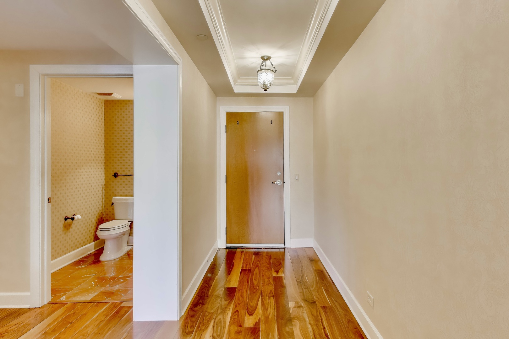 10 E Burlington Street #2C, Riverside, IL 60546