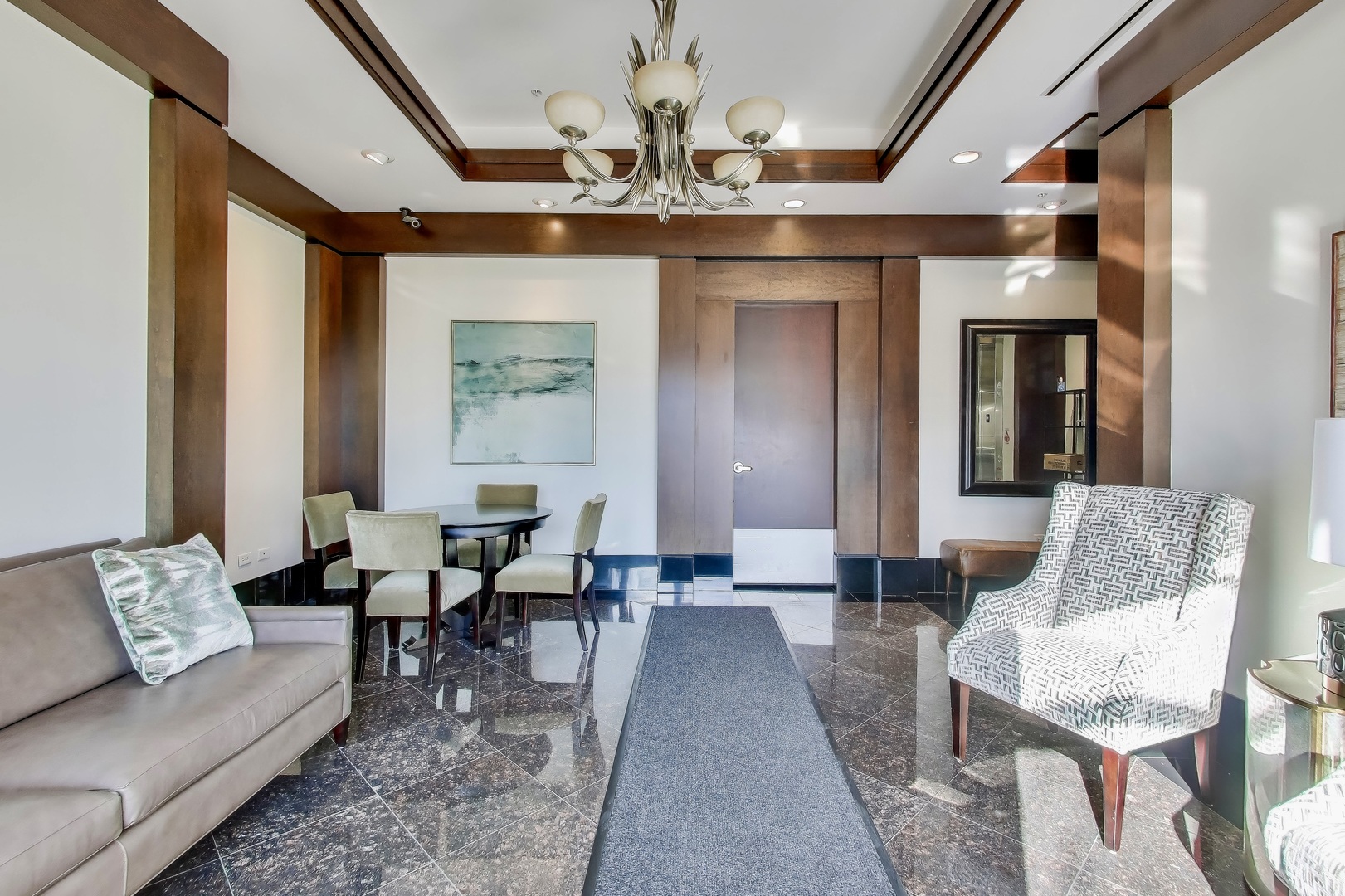 10 E Burlington Street #2C, Riverside, IL 60546