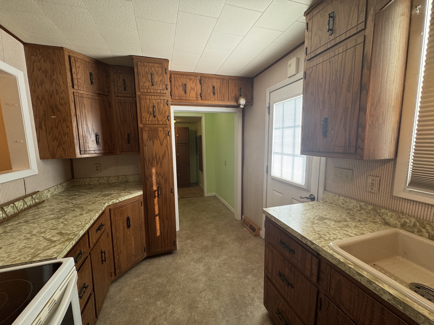 602 E Webster Street, Clinton, IL 61727