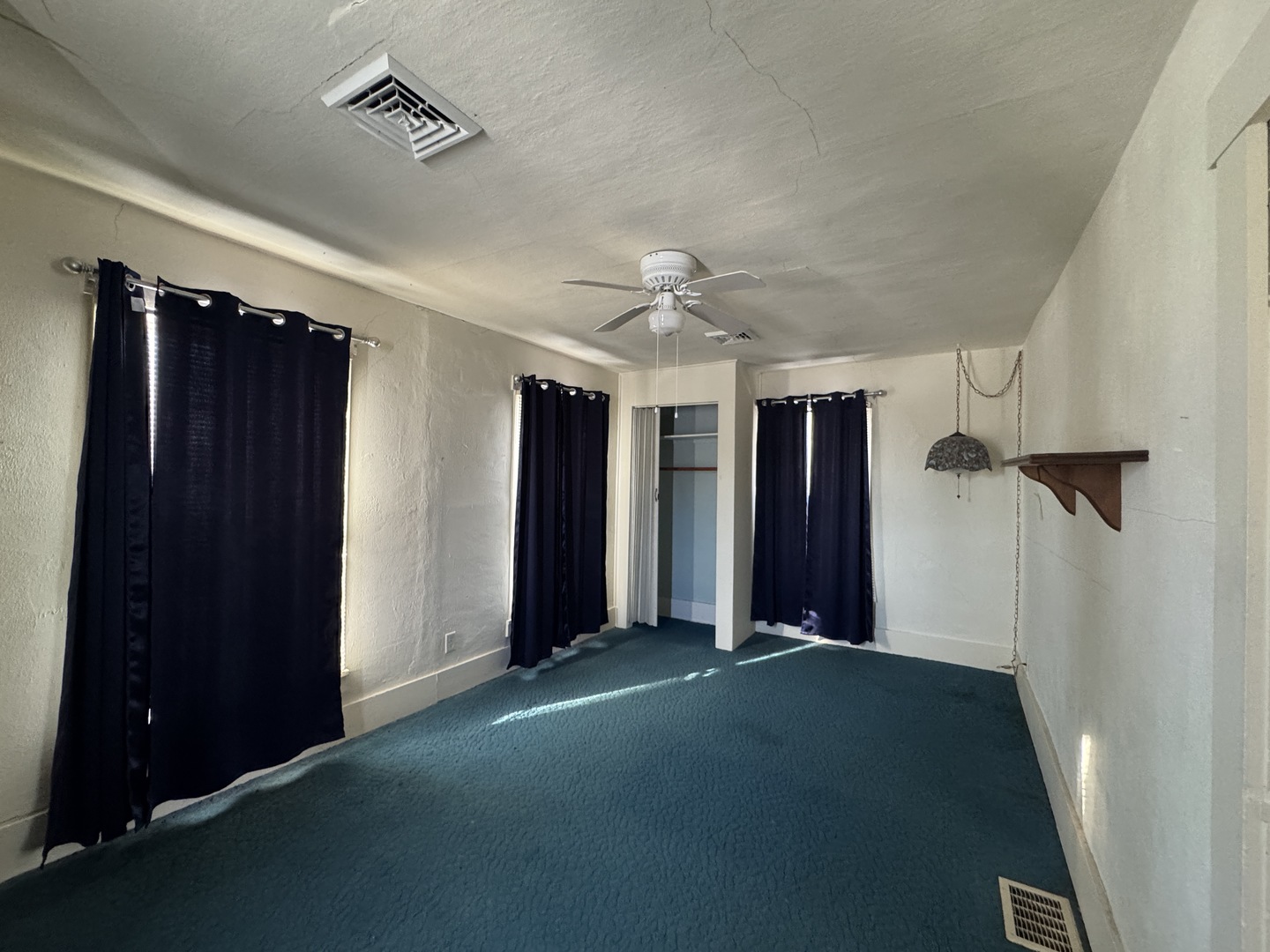 602 E Webster Street, Clinton, IL 61727