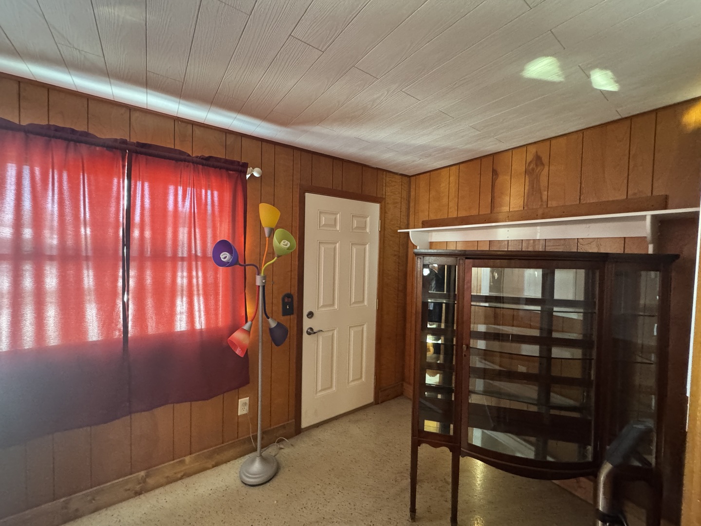 602 E Webster Street, Clinton, IL 61727