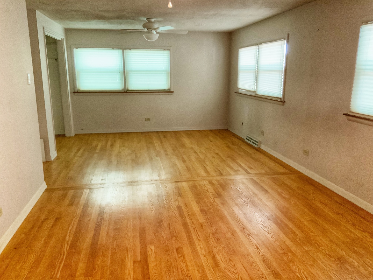 12613 S Parkside Avenue, Palos Heights, IL 60463