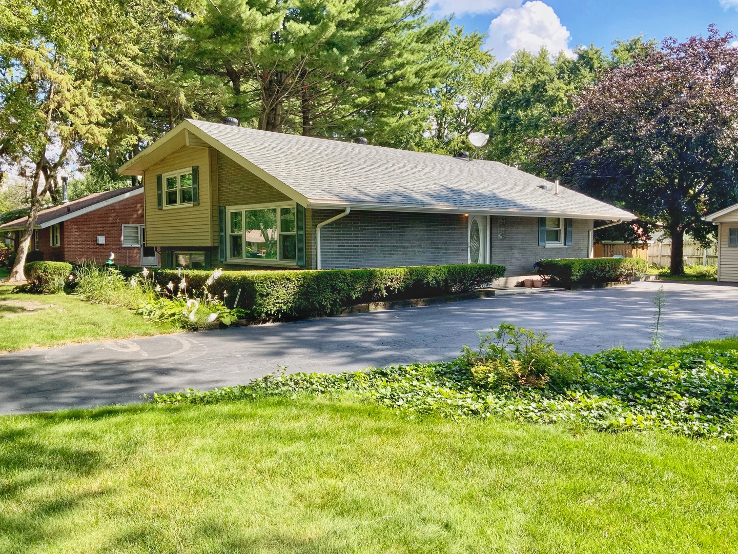 12613 S Parkside Avenue, Palos Heights, IL 60463