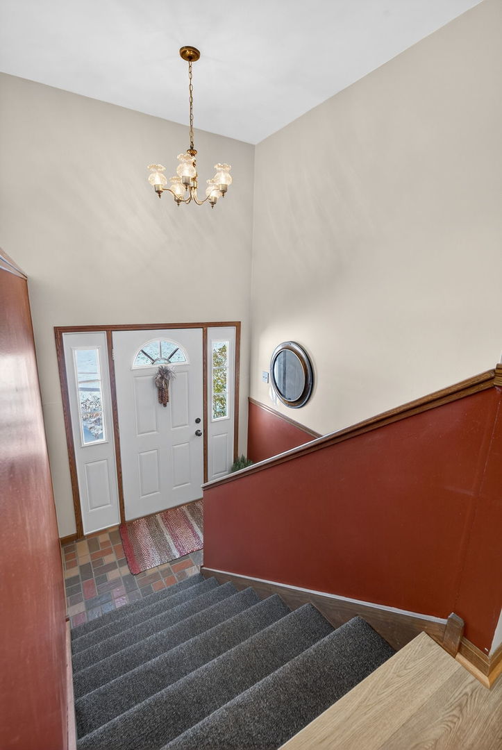 2420 N Dwight Road, Morris, IL 60450