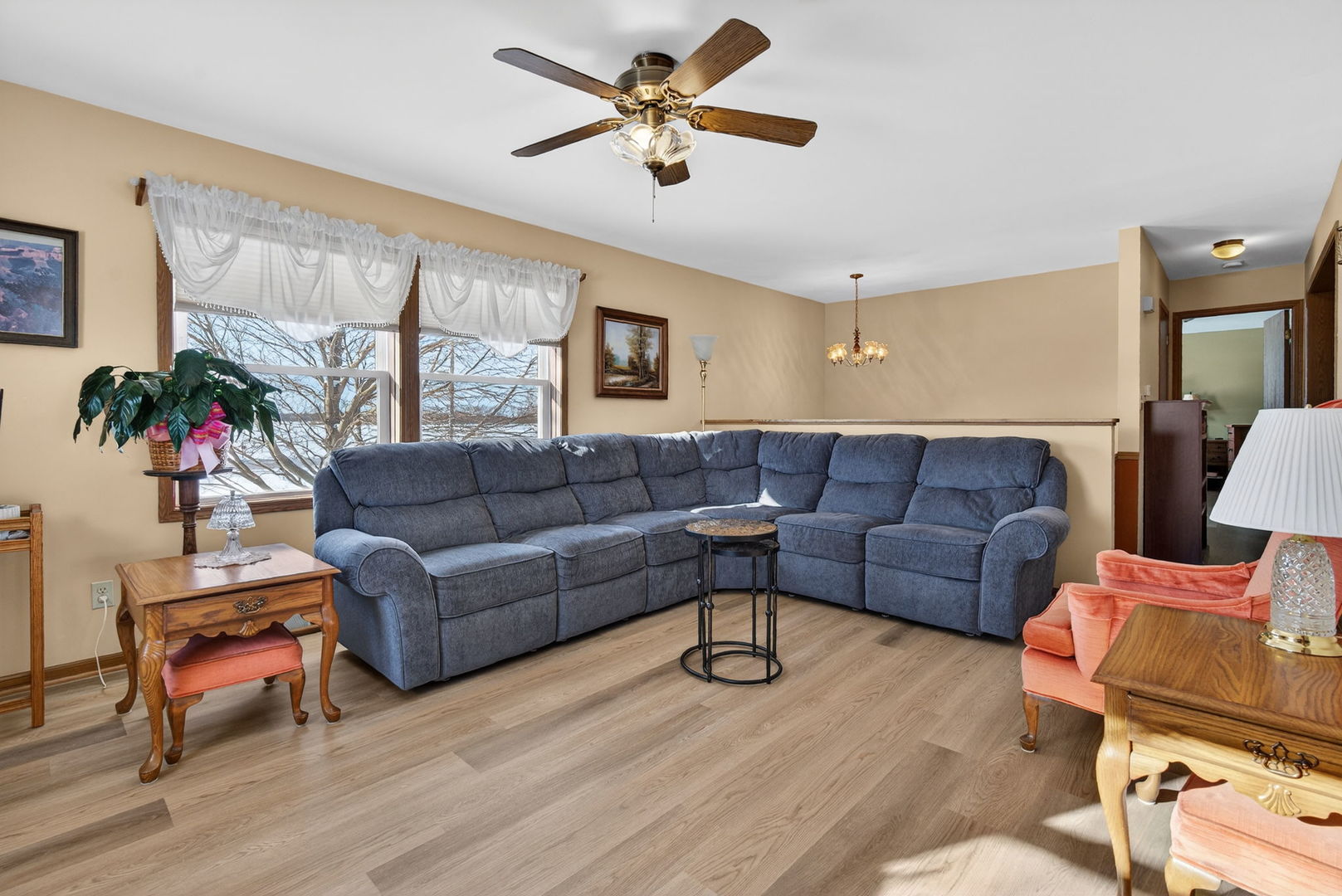 2420 N Dwight Road, Morris, IL 60450