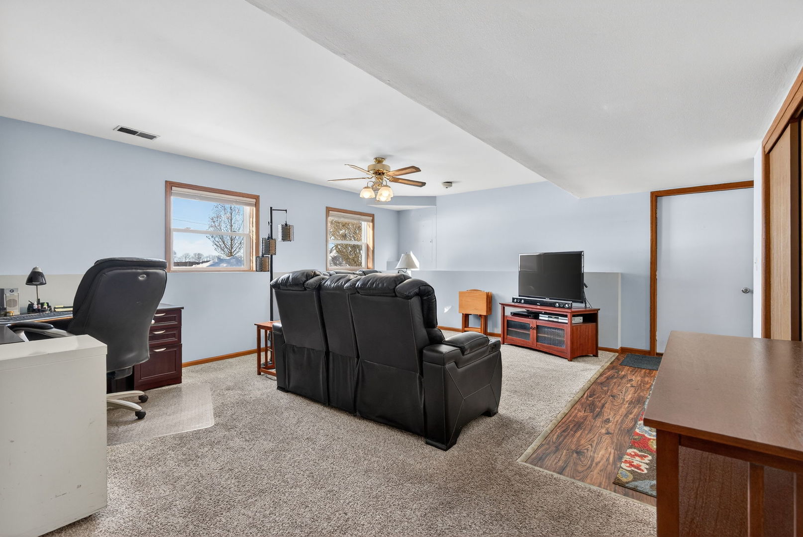 2420 N Dwight Road, Morris, IL 60450