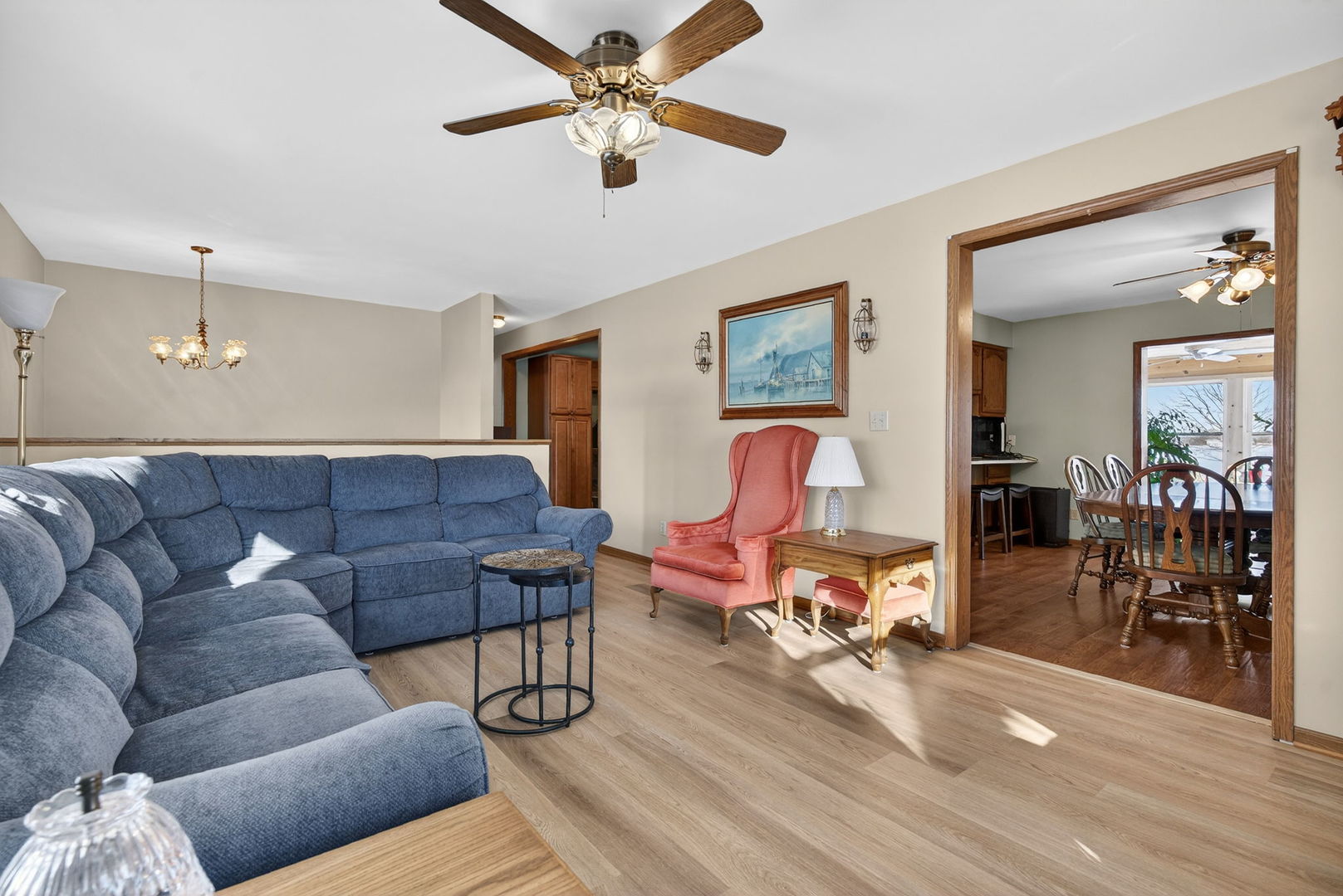 2420 N Dwight Road, Morris, IL 60450