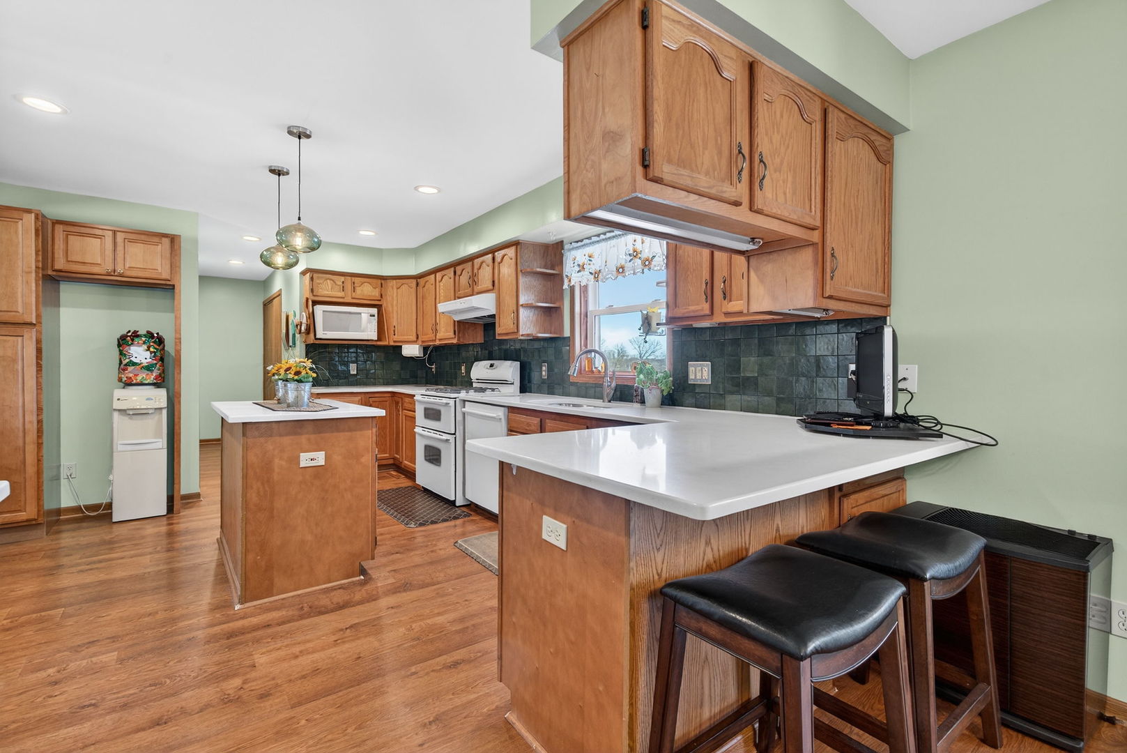 2420 N Dwight Road, Morris, IL 60450