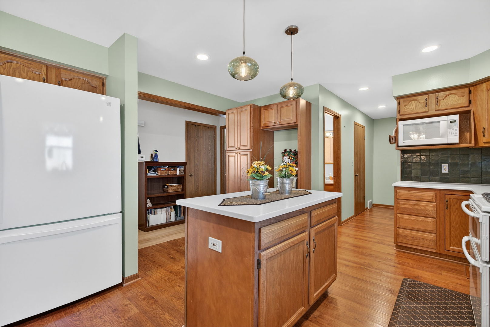 2420 N Dwight Road, Morris, IL 60450