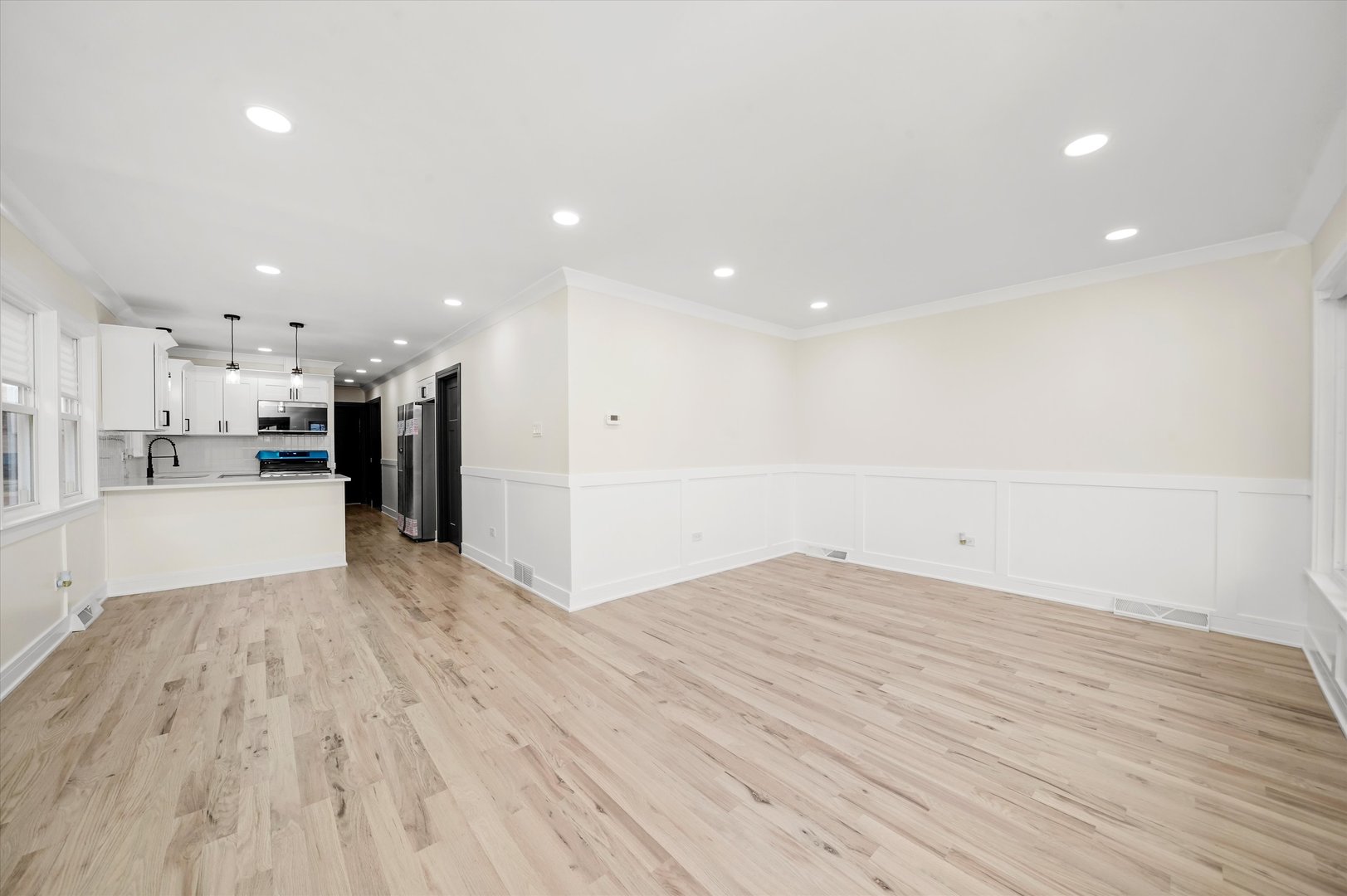 6709 W 59th Street, Chicago, IL 60638