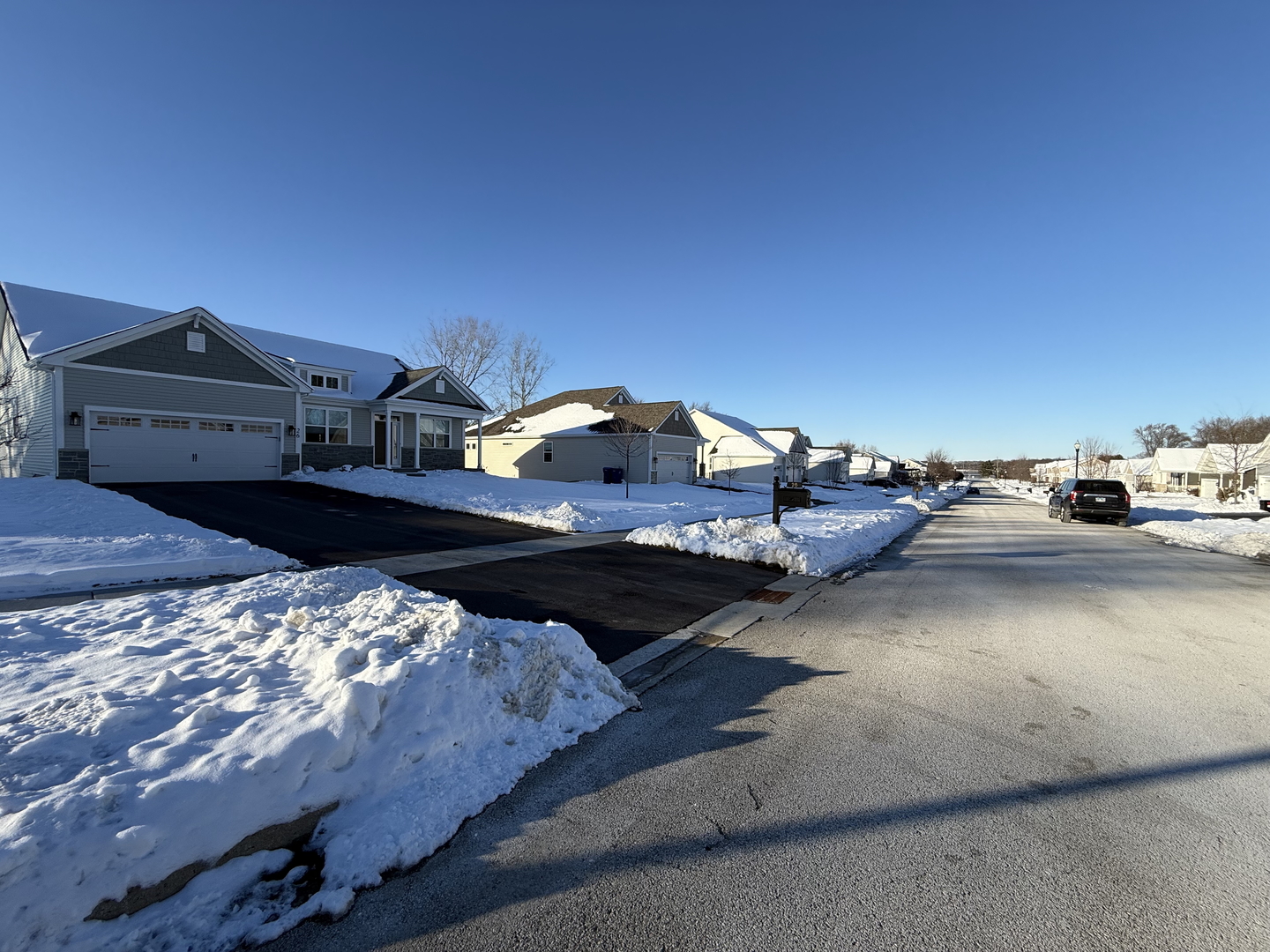 27 Lake Vista Court, Lake Villa, IL 60046