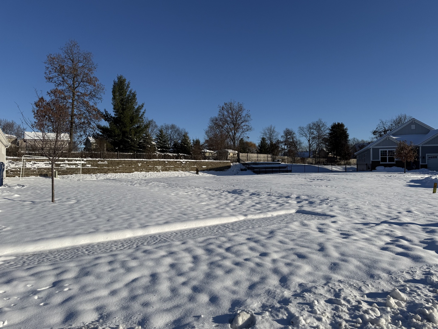 27 Lake Vista Court, Lake Villa, IL 60046