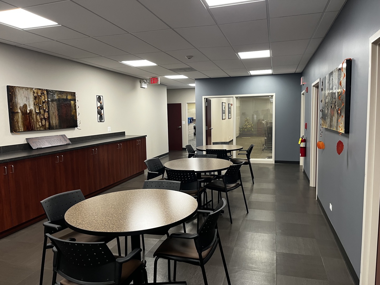 3005 Tollview Drive, Rolling Meadows, IL 60008