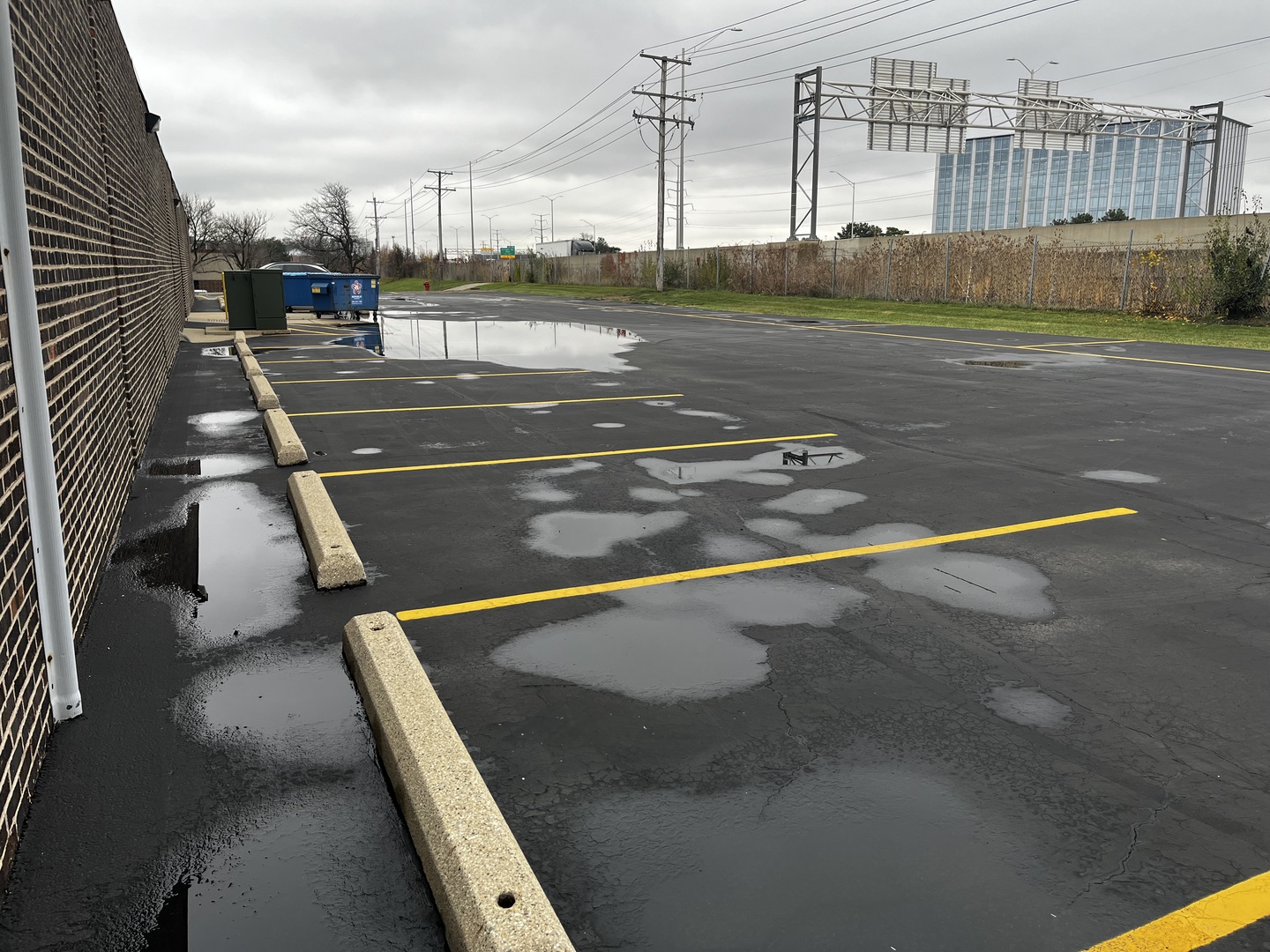 3005 Tollview Drive, Rolling Meadows, IL 60008