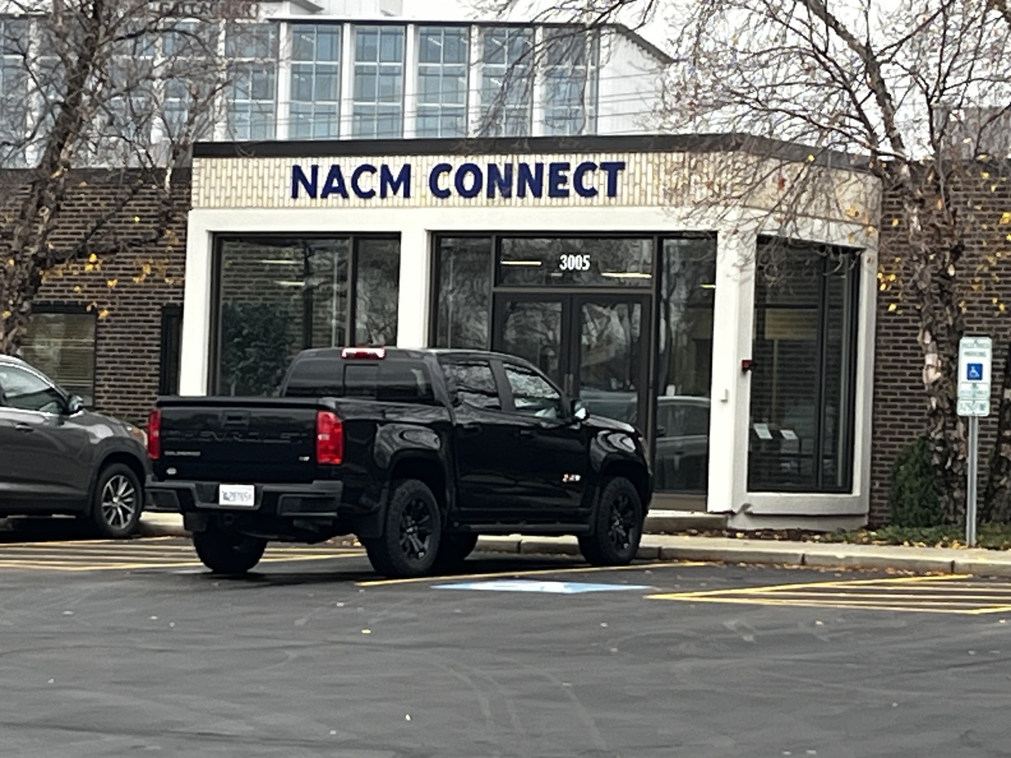 3005 Tollview Drive, Rolling Meadows, IL 60008