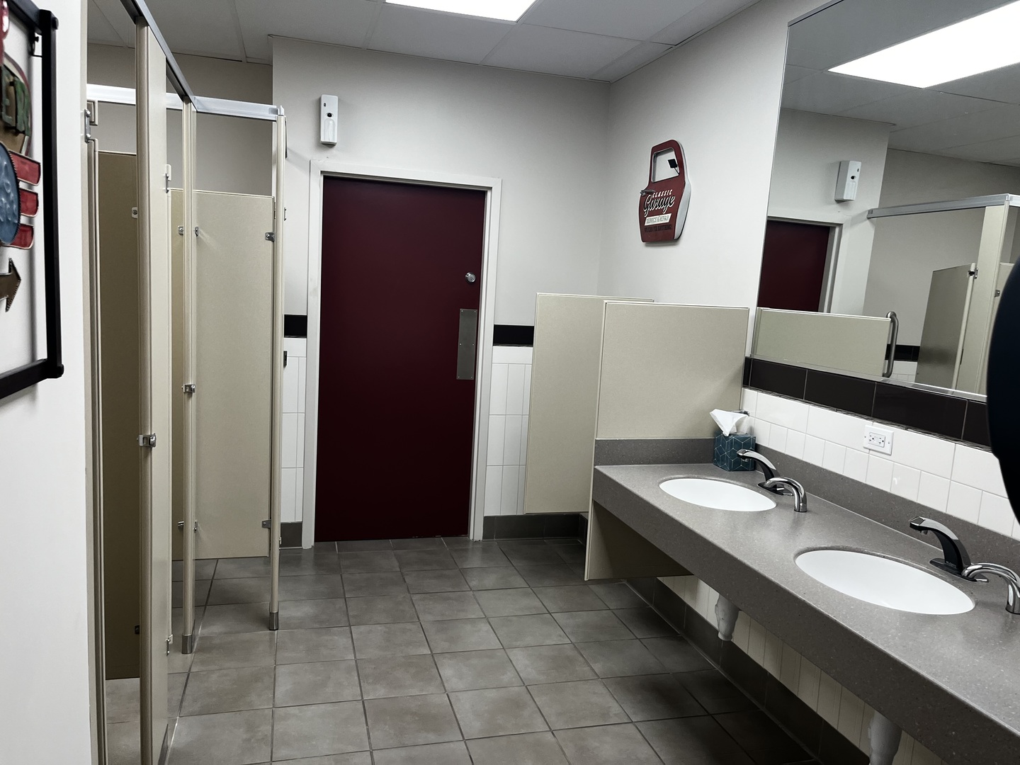 3005 Tollview Drive, Rolling Meadows, IL 60008