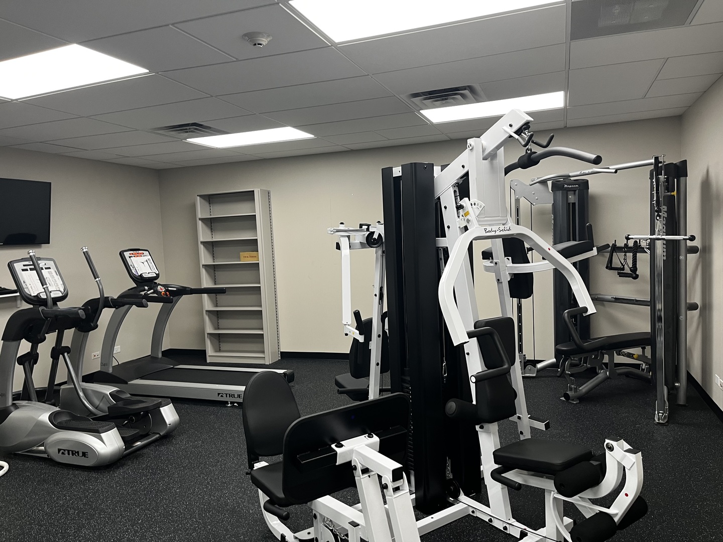 3005 Tollview Drive, Rolling Meadows, IL 60008