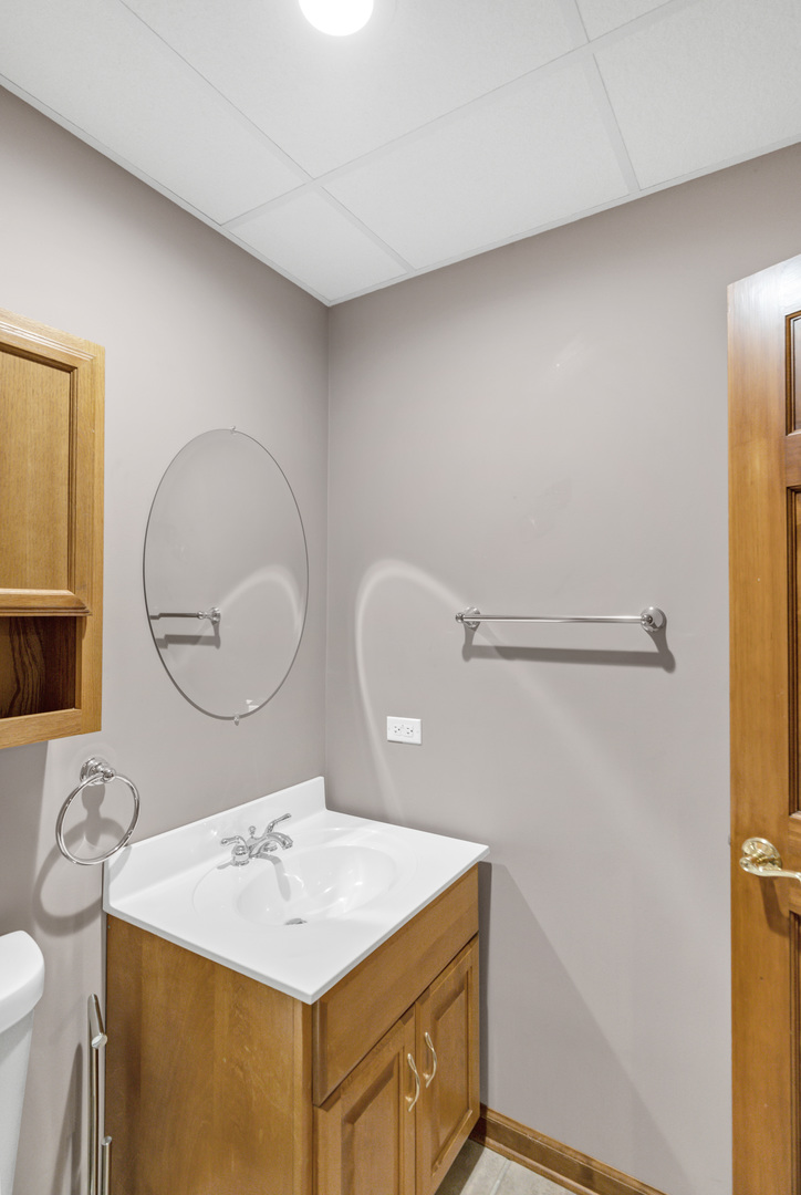 4N550 School Road, St. Charles, IL 60175