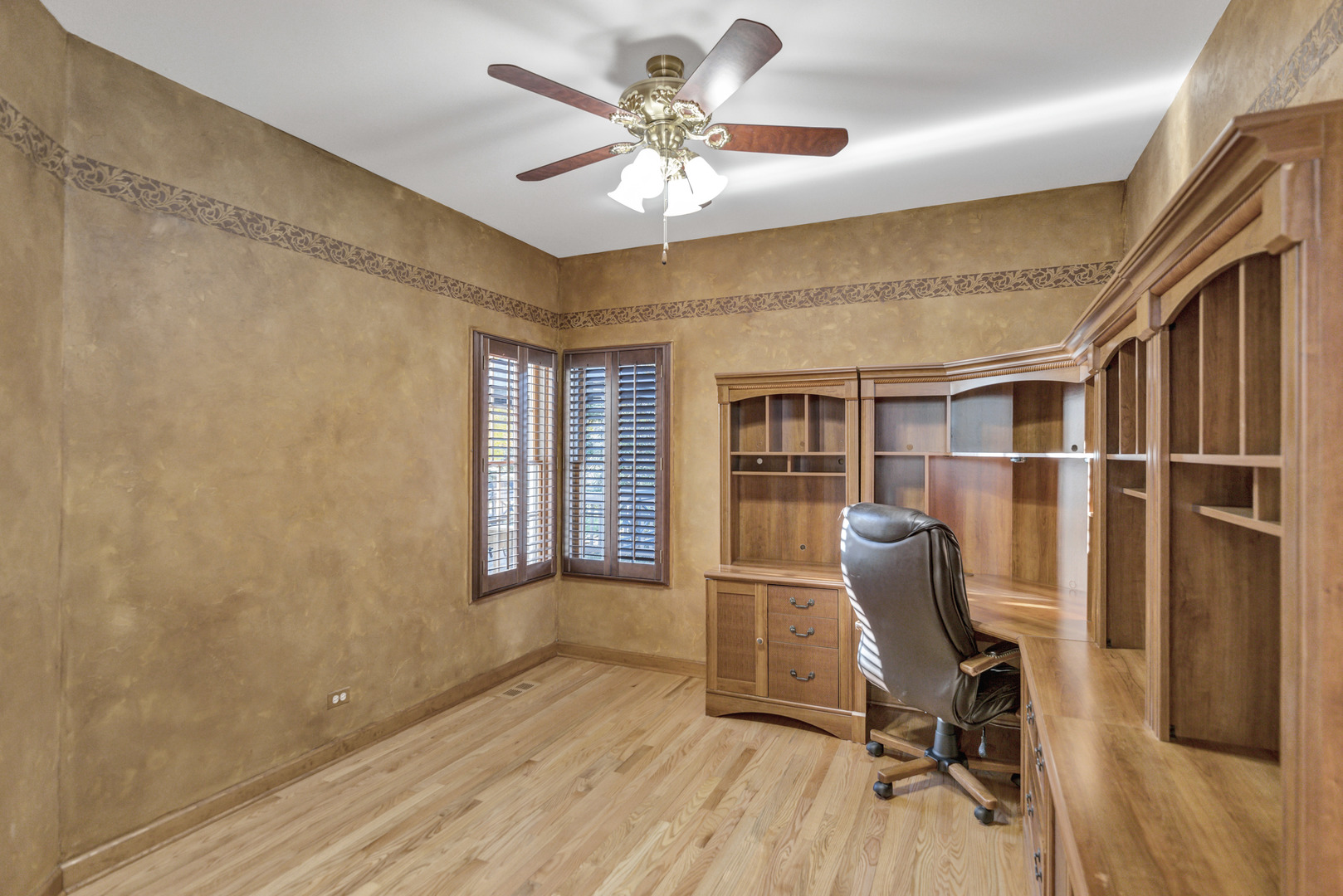 4N550 School Road, St. Charles, IL 60175