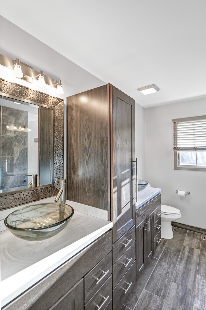 4N550 School Road, St. Charles, IL 60175