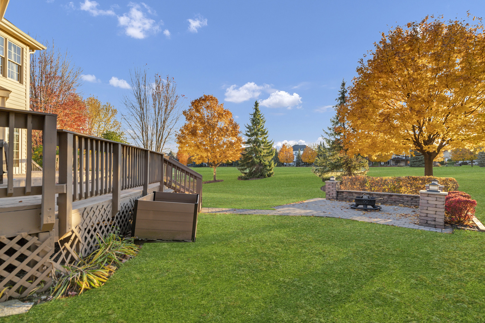 4N550 School Road, St. Charles, IL 60175