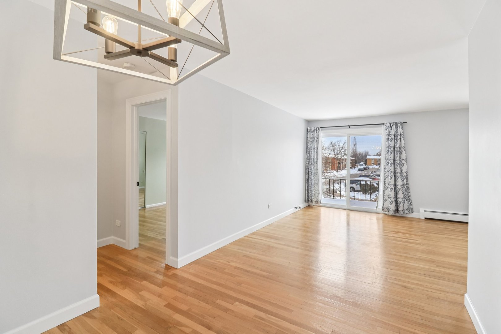 8872 Jody Lane #2E, Des Plaines, IL 60016