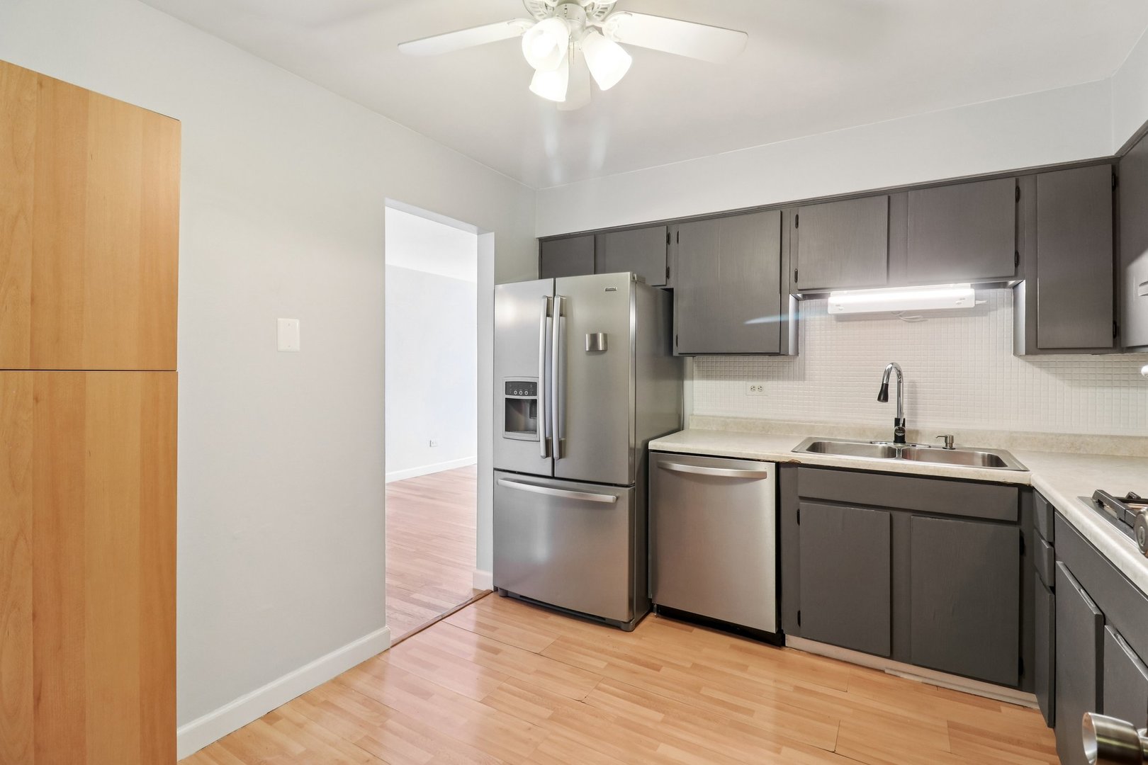 8872 Jody Lane #2E, Des Plaines, IL 60016