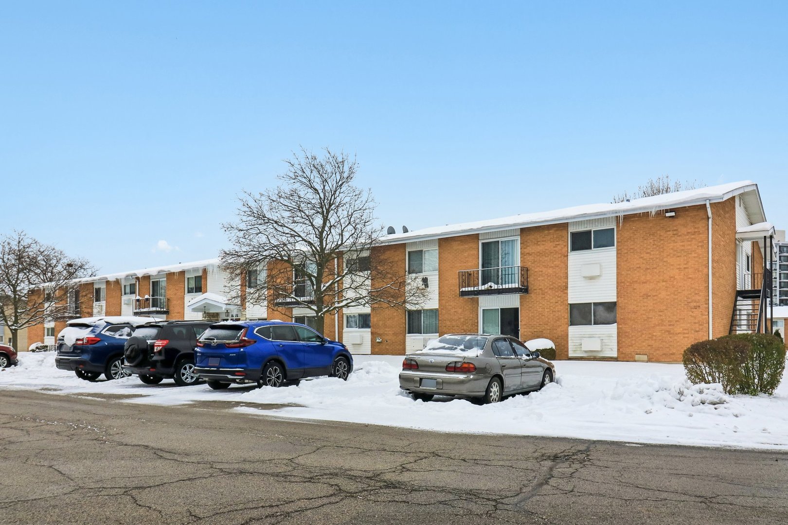 8872 Jody Lane #2E, Des Plaines, IL 60016