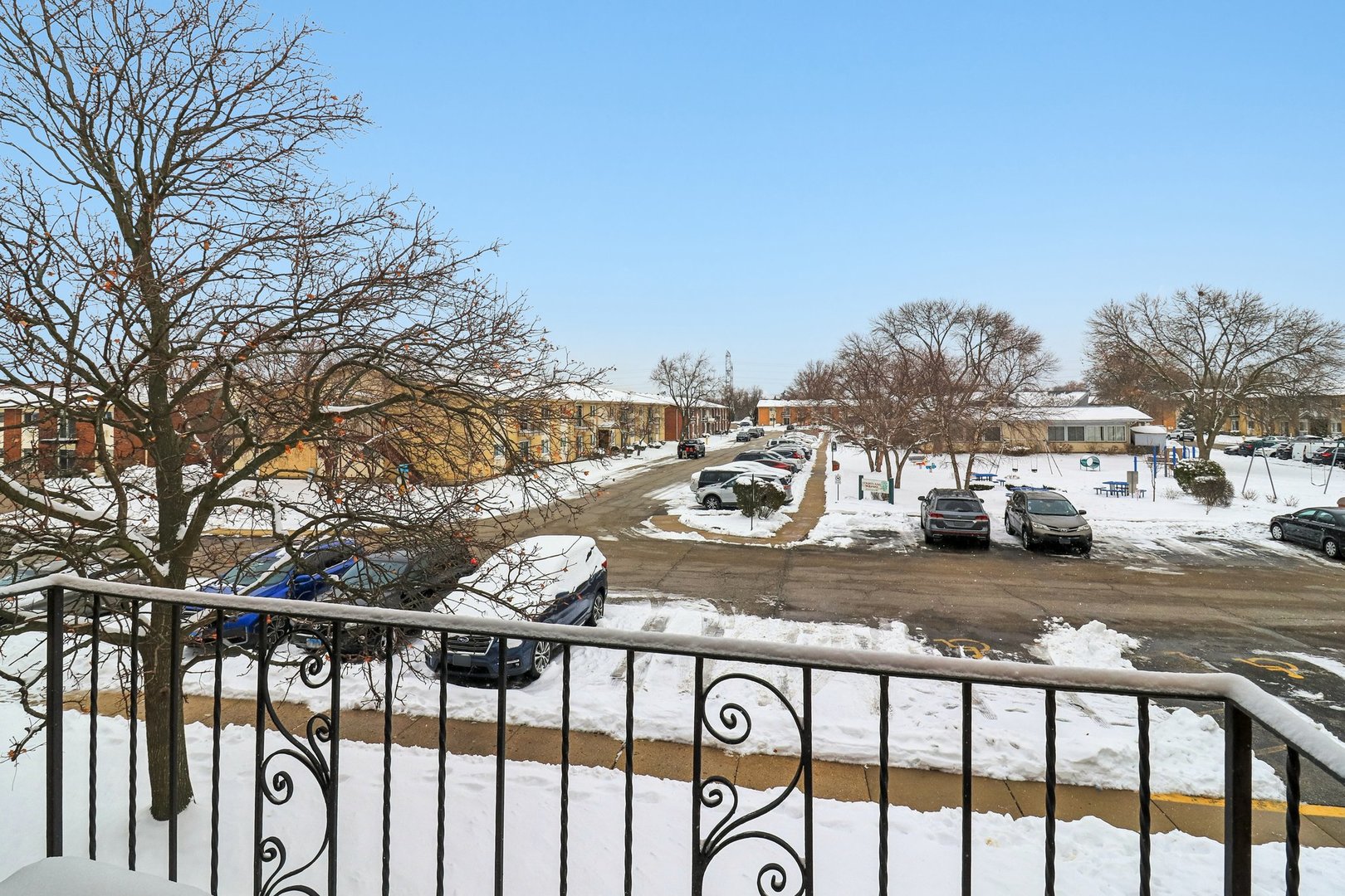 8872 Jody Lane #2E, Des Plaines, IL 60016