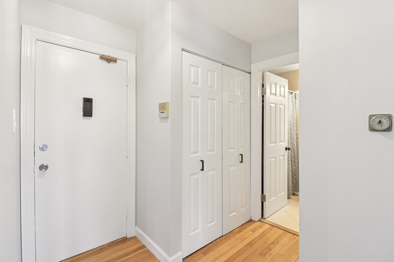 8872 Jody Lane #2E, Des Plaines, IL 60016