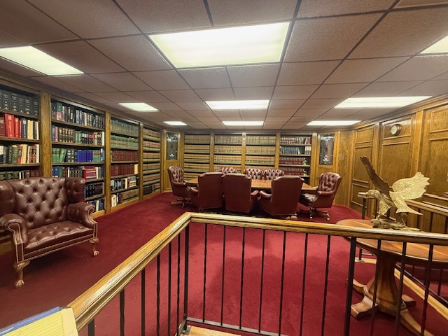 7 S County Street, Waukegan, IL 60085