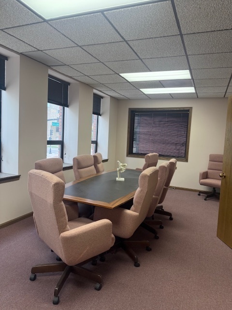 7 S County Street, Waukegan, IL 60085