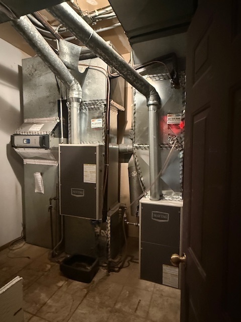 7 S County Street, Waukegan, IL 60085