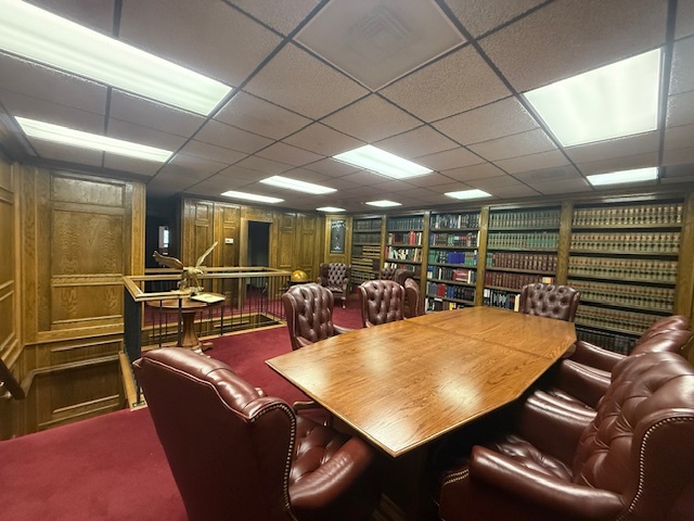 7 S County Street, Waukegan, IL 60085